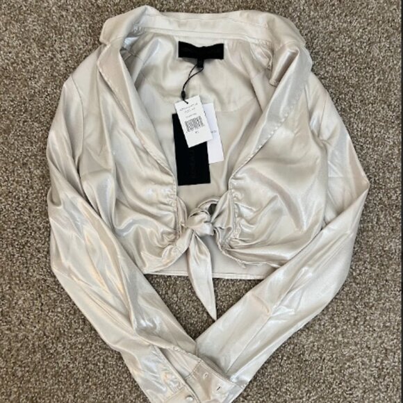 Gloss Front Tie Cropped Top - Picture 4 of 6